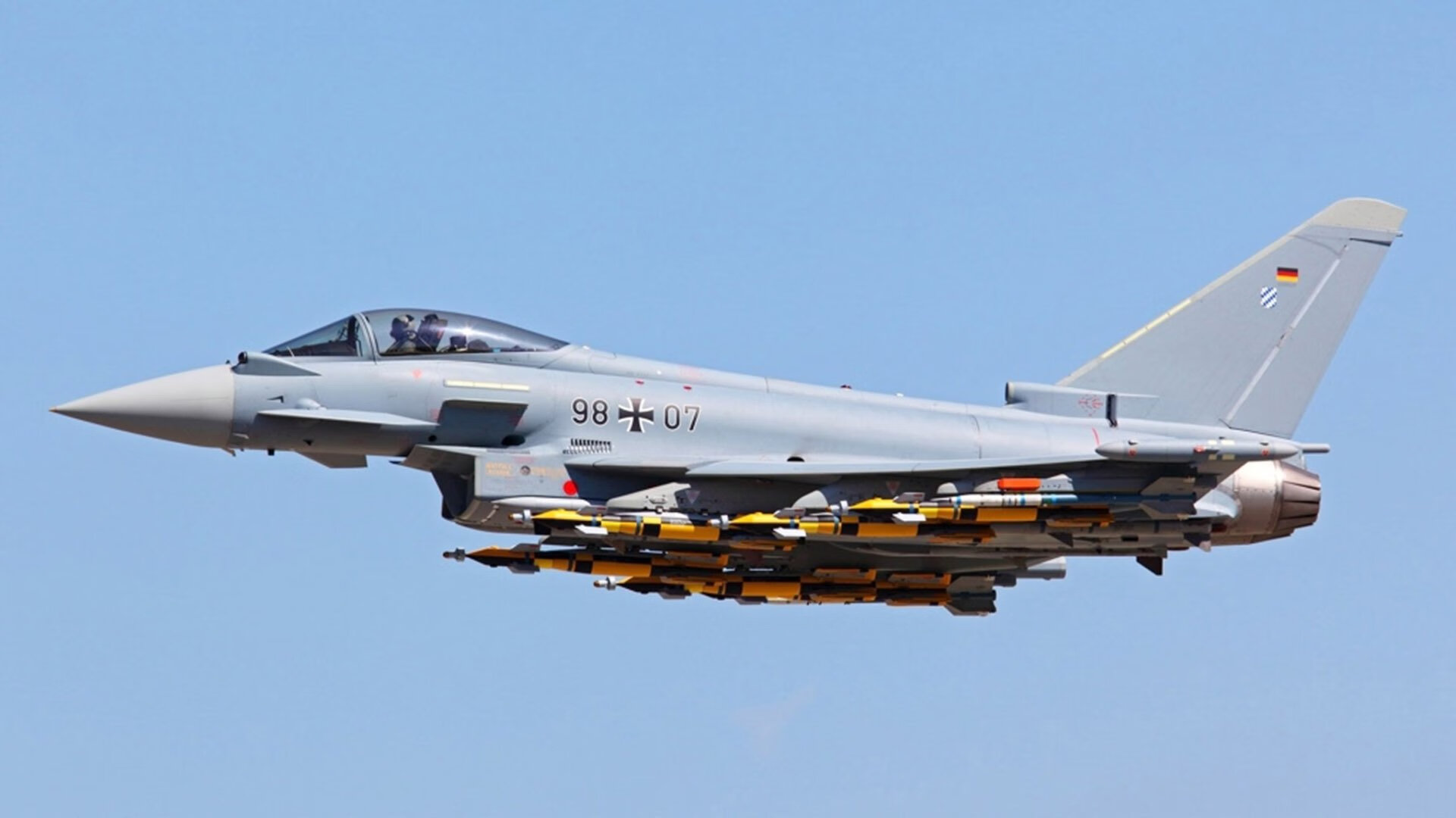 国家帆船队发布比赛停赛及恢复时间通报,帆船比赛延期