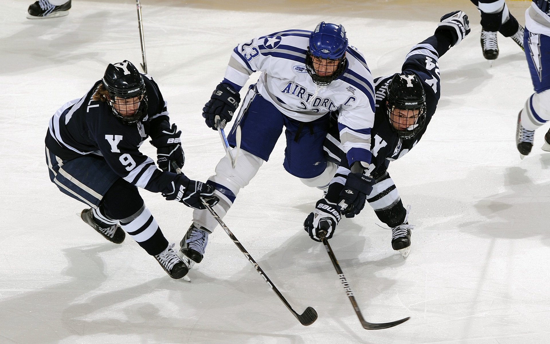 kaiyun官方网站-职业联赛设立技术流派分析报告推动战术创新，职业联赛的作用